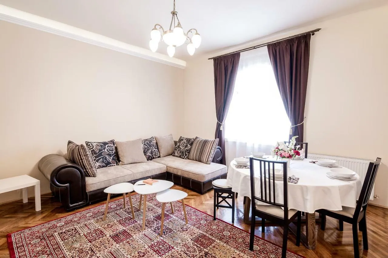 Appartamento BpR Gellért Family Suite Budapest